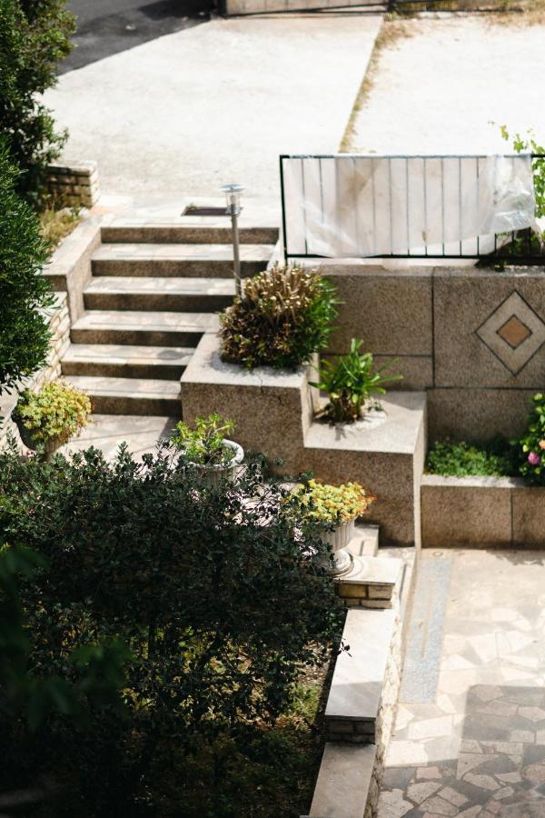 Studio-Appartements Emwey Trogir Exterior photo
